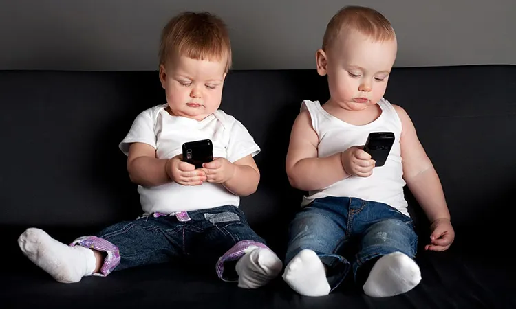 7 out of 10 children will be addicted to new technologies in adolescence. How to prevent it