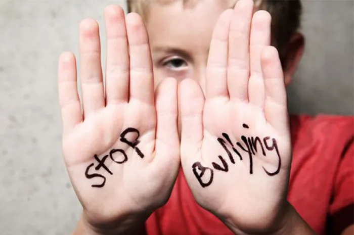 Assetjament escolar (bullying)