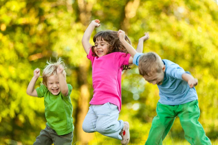 8 tips to make our children happier